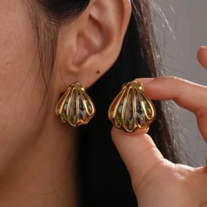 Elegant Glam Vacation Water Droplets Shell - Image 1